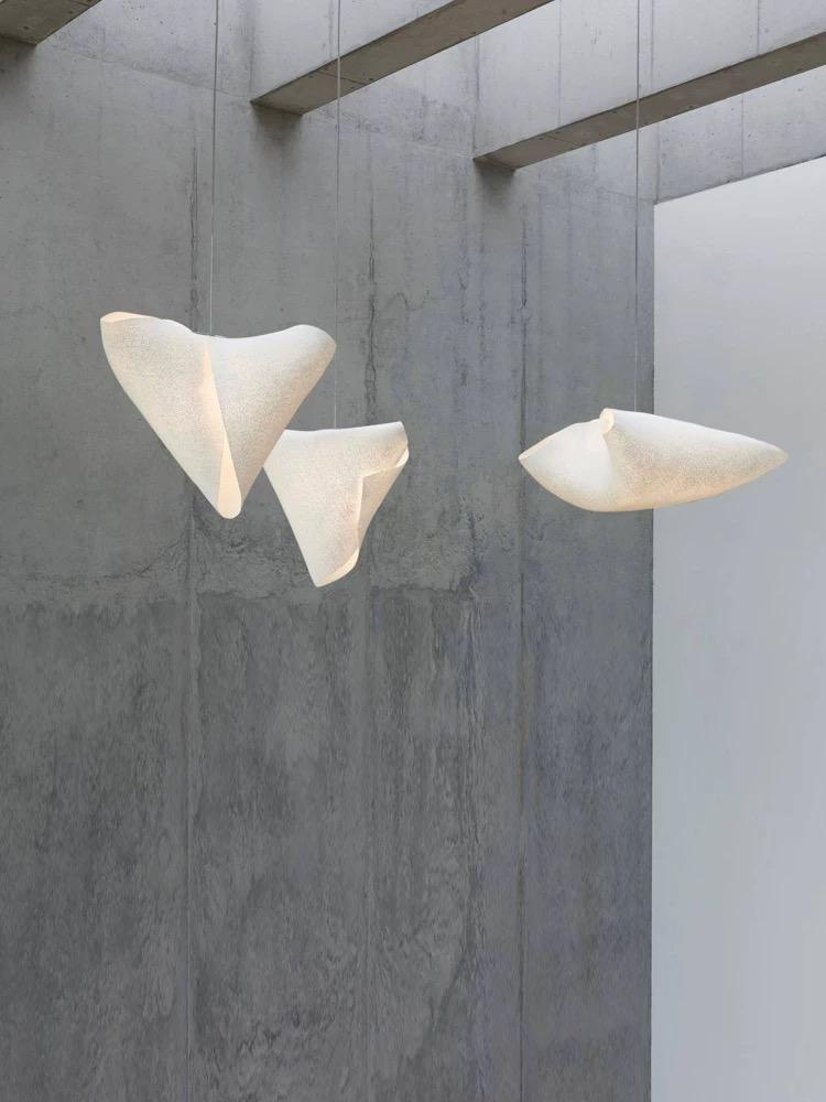 Floating Petal pendant light