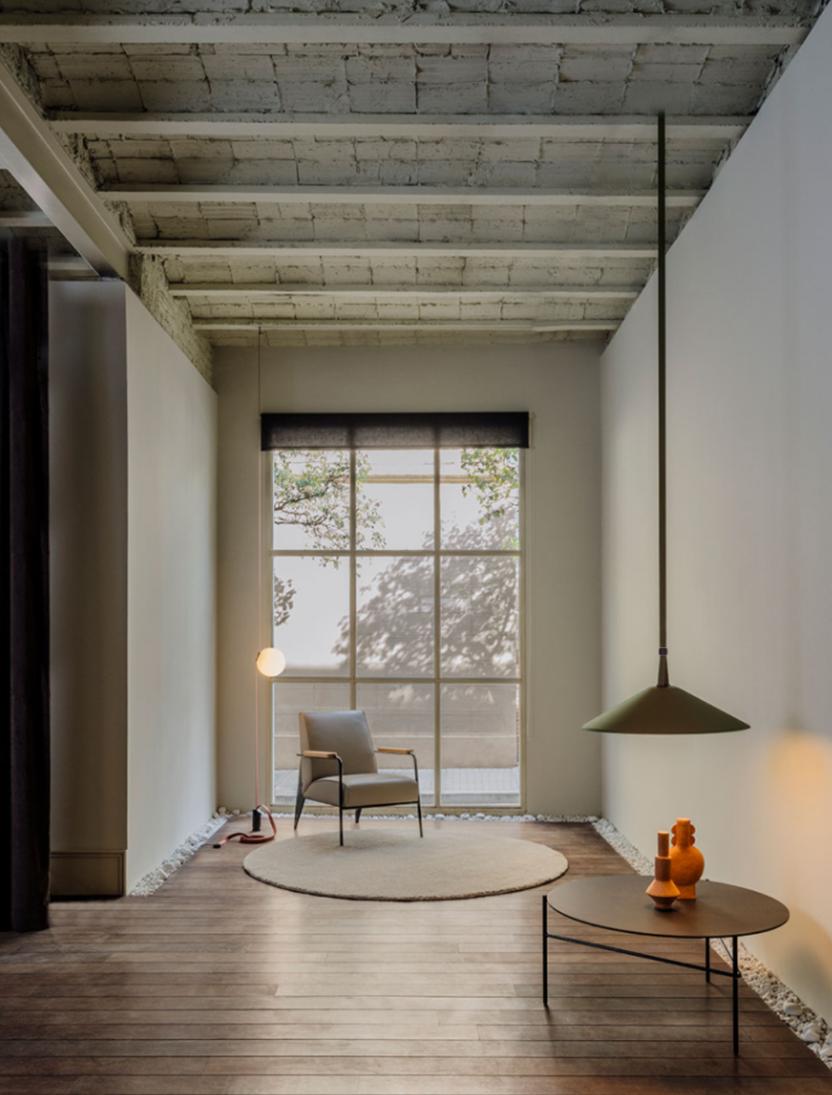Broad Cone pendant light